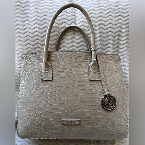 Gianni Conti Handbags - NWT Gianni Conti Cream Handbag